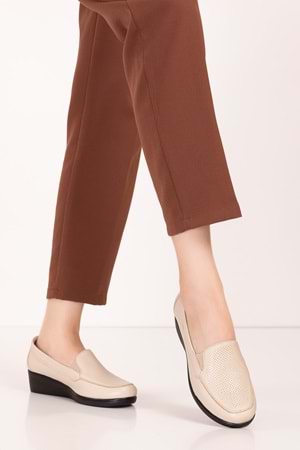 Gondol Hakiki Deri Ortopedik Taban Ayakkabı Bej 40 vdt.2606