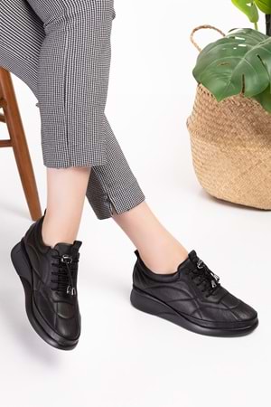 Gondol Hakiki Deri Anatomik Taban Rahat Lastik Bağcıklı Ayakkabı ndr.5506 - Siyah - 37