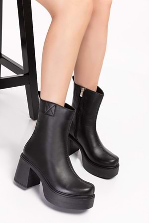 Gondol Kadın Hakiki Deri Platform Bot Anl.2440 - Siyah - 39
