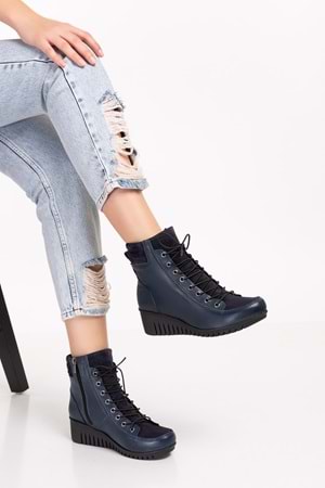 Gondol Kadın Hakiki Deri Kaymaz Dolgu Topuk Fermuarlı Bot esfa.2451 - Lacivert - 41