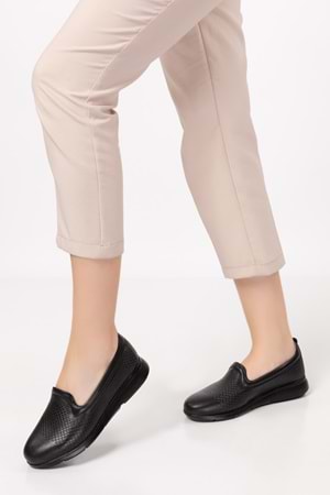 Gondol Kadın Hakiki Deri Klasik Günlük Ayakkabı vdt.911 - Siyah - 37