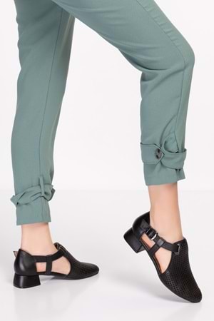 Gondol Kadın Hakiki Deri Lazer Kesim Topuklu Ayakkabı ast.6400 - Siyah - 41