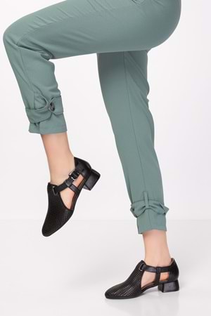 Gondol Kadın Hakiki Deri Lazer Kesim Topuklu Ayakkabı ast.6400 - Siyah - 41