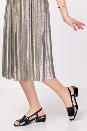 Gondol Kadın Hakiki Deri Topuklu Ayakkabı ast.0101 - siyah rugan - 35