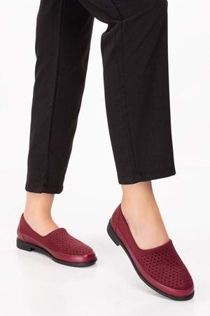 Gondol Hakiki Deri Üzeri Strecli Taş Detaylı Günlük Ayakkabı vdt.194 - Bordo - 39