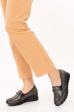 Gondol Kadın Hakiki Deri Anatomik Taban Tokalı Casual Ayakkabı pyt.6210 - Haki - 36