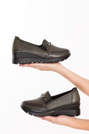 Gondol Kadın Hakiki Deri Anatomik Taban Tokalı Casual Ayakkabı pyt.6210 - Haki - 36