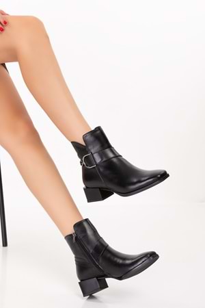 Gondol Kadın Hakiki Deri Toka Detay Orta Boy Topuk Bot Ast.5004 - Siyah - 36