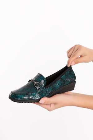 Gondol Kadın Hakiki Deri Anatomik Taban Lastikli Babet ell.7085 - Yeşil Croco - 40