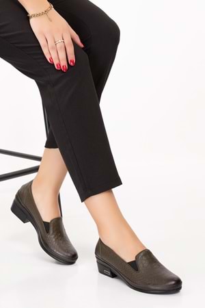 Gondol Hakiki Deri Kısa Topuklu Lastik Detaylı Ayakkabı msa.65 - Haki - 40