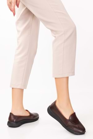 Gondol Kadın Hakiki Deri Hafif Taban Klasik Günlük Ayakkabı at.4218 - Kahverengi - 36