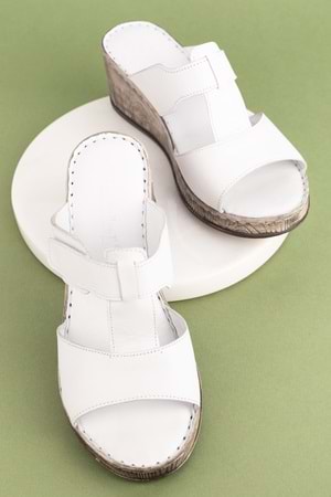 Gondol Hakiki Deri Dolgu Topuklı Yumuşak Taban Rahat Terlik irm.15 - Beyaz - 40