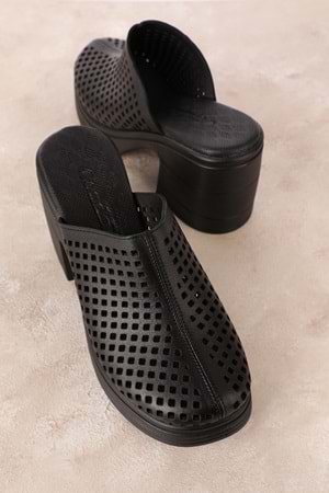 Gondol Kadın Hakiki Deri Platform Topuklu Lazerli Şık Terlik msa.90 - Siyah - 39