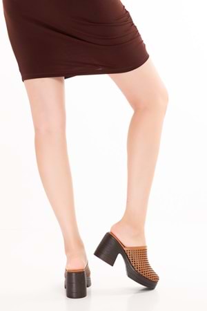 Gondol Kadın Hakiki Deri Platform Topuklu Lazerli Şık Terlik msa.90 - Taba - 36