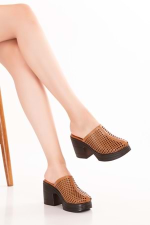 Gondol Kadın Hakiki Deri Platform Topuklu Lazerli Şık Terlik msa.90 - Taba - 36