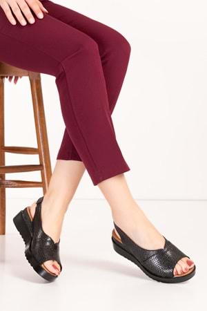 Gondol Hakiki Deri Kısa Topuklu Lazer Kesim Sandalet elnr.365 - Siyah Yılan - 38