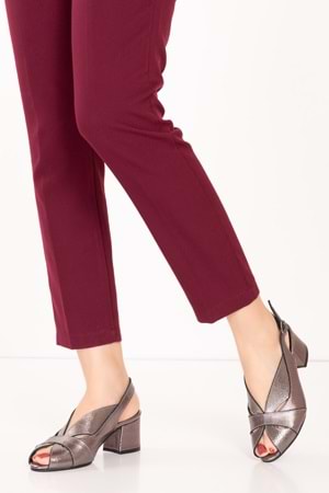 Gondol Hakiki Deri Klasik Topuklu Ayakkabı şhn.985 - Platin - 40