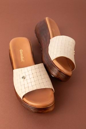 Gondol Kadın Hakiki Deri Günlük Dolgu Topuklu Terlik yprk.2401 - Bej - 38