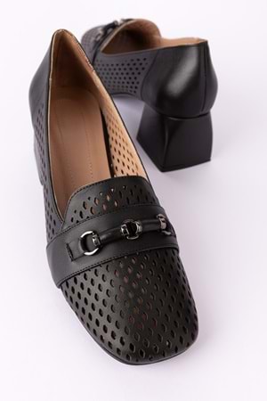 Gondol Kadın Hakiki Deri Lazer Delikli Topuklu Ayakkabı ast.7480 - Siyah - 36