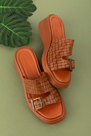 Gondol Kadın Hakiki Deri Dolgu Topuk Günlük Şık Terlik ayh.1120 - Taba - 40