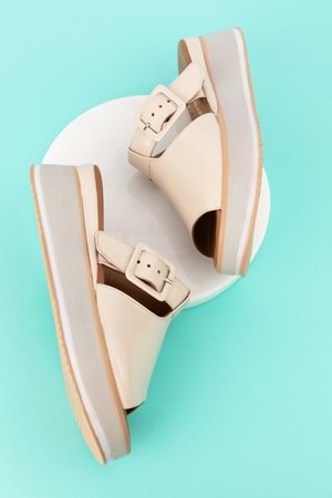 Gondol Kadın Hakiki Deri Platform Tabanlı Renkli Terlik mlk.5224 - Bej Rugan - 39