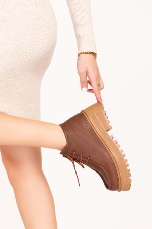 Gondol Kadın Hakiki Deri Günlük Postal Bot wst.2245 - Taba - 39