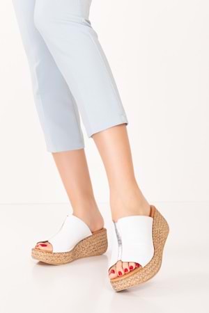 Gondol Kadın Hakiki Deri Platform Tabanlı Terlik anl.3241 - Beyaz - 42