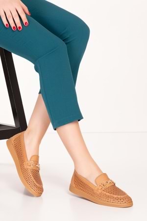 Gondol Kadın Hakiki Deri Yazlı Lazer Delikli Şık Loafer anl.2999 - Taba - 42