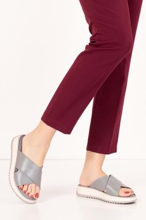 Gondol Hakiki Deri Anatomik Taban Rahat Çapraz Terlik kla.6030 - Gri - 36