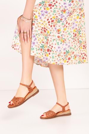 Gondol Kadın Hakiki Deri El Örgüsü Özel Hasır Sargılı Sandalet ell.7245 - Taba - 36