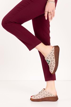 Gondol Hakiki Deri Çiçek Detaylı Dekolte Terlik mlk.5803 - Bej - 37