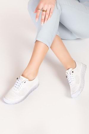 Gondol Hakiki Deri Rahat Esnek Hafif Taban Yazlık Ayakkabı kla.3622 - Beyaz - 39