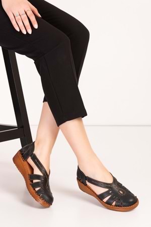 Gondol Kadın Hakiki Deri Önü Kapalı Rahat Sandalet pyt.5103 - Siyah - 36