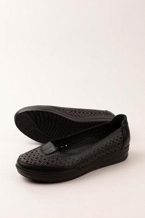 Gondol Kadın Hakiki Deri Anatomik Taban Lazer Delikli Günlük Ayakkabı Pyt.6221 - Siyah - 37