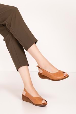 Gondol Hakiki Deri Dolgu Topuklu Rahat Anne Sandalet mlk.5812 - Taba - 40