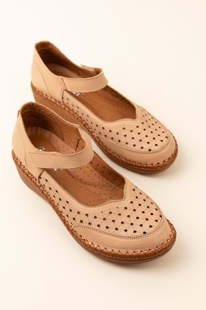 Gondol Kadın Hakiki Deri Önü Kapalı Rahat Sandalet pyt.5100 - Bej - 40