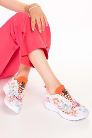 Gondol Kadın İçi Deri Dışı Dantel Hafif Spor Ayakkabı belx.4391 - Beyaz Desen - 37