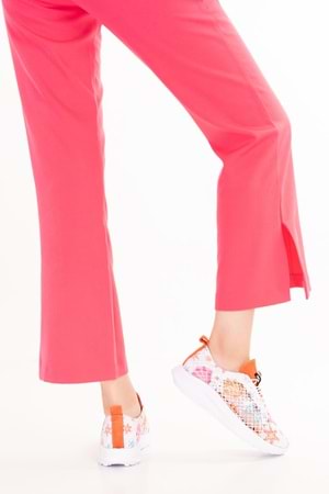 Gondol Kadın İçi Deri Dışı Dantel Hafif Spor Ayakkabı belx.4391 - Beyaz Desen - 37