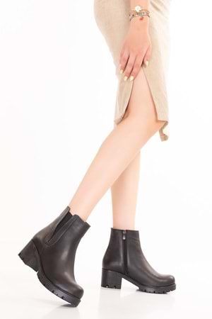 Gondol Hakiki Deri Kısa Bilek Kısmı Lastikli Günlük Rahat Bot Benita - Siyah - 37