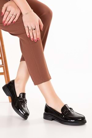 Gondol Kadın Hakiki Deri Toka Detaylı Şık Loafer Ayakkabı ndr.26101 - siyah rugan - 41