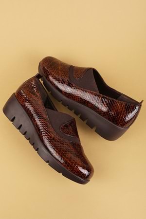 Gondol Kadın Hakiki Deri Dolgu Topuk Rahat Şık Anne Ayakkabısı erp.26501 - Kahve Petek - 38