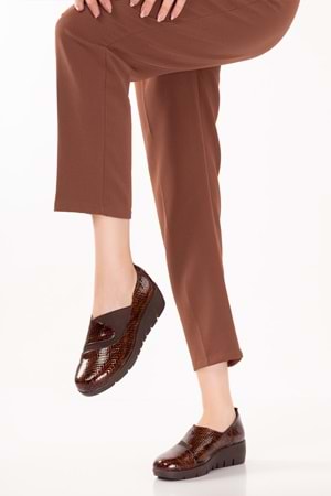 Gondol Kadın Hakiki Deri Dolgu Topuk Rahat Şık Anne Ayakkabısı erp.26501 - Kahve Petek - 38