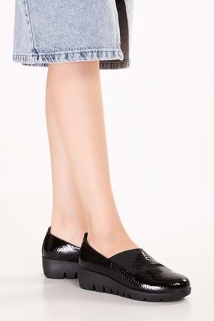 Gondol Kadın Hakiki Deri Dolgu Topuk Rahat Şık Anne Ayakkabısı erp.26501 - Siyah Petek - 36