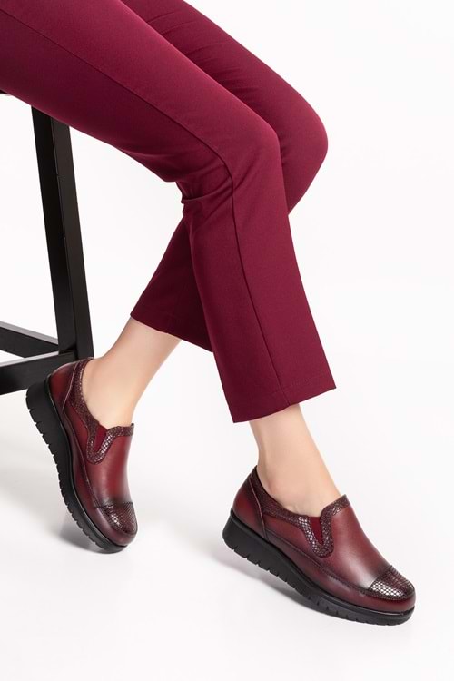 Gondol Hakiki Deri Sim Detaylı Anatomik Ayakkabı Bordo 37 elnr.5757