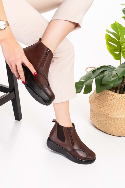 Gondol Hakiki Deri Anatomik Taban Kemik Çıkıntısına Özel Bot elnr.5107 - Kahverengi - 35