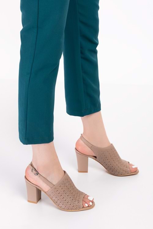 Gondol Kadın Hakiki Deri Lazer Kesim Klasik Topuklu Ayakkabı şhn.835 - Vizon - 35