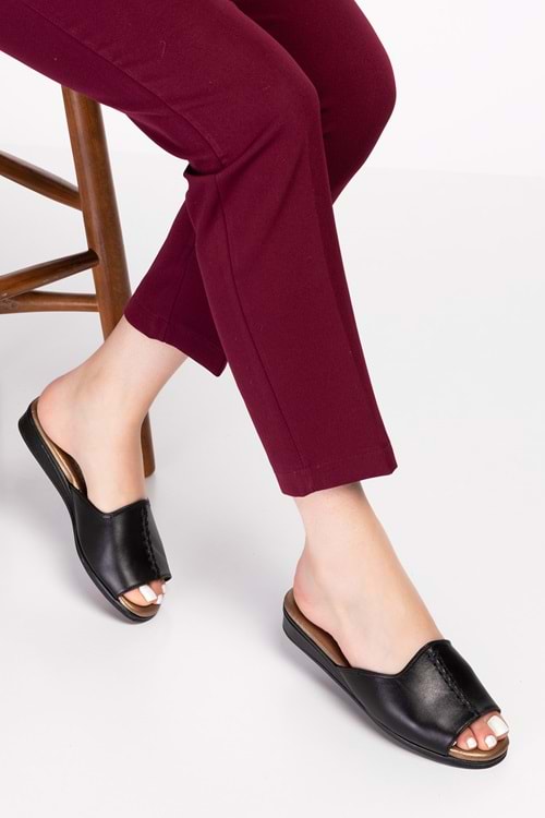 Gondol Kadın Hakiki Deri Şık Rahat Ev Terliği kayaş.132 - Siyah Cilt - 34