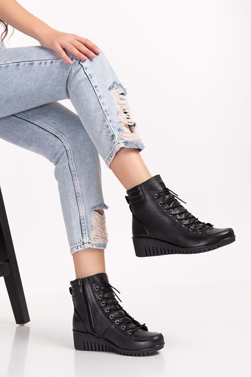 Gondol Kadın Hakiki Deri Kaymaz Dolgu Topuk Fermuarlı Bot esfa.2451 - Siyah - 38