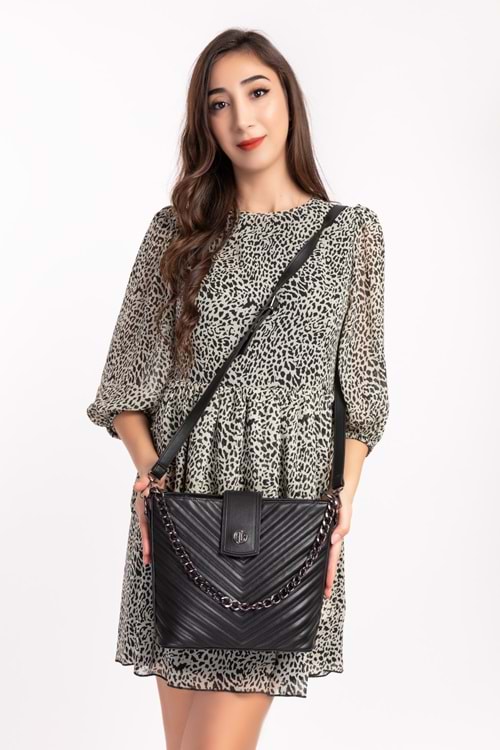 Gondol Kadın Tek Bölmeli Zincir Detaylı Günlük Çanta ald.550 - Siyah