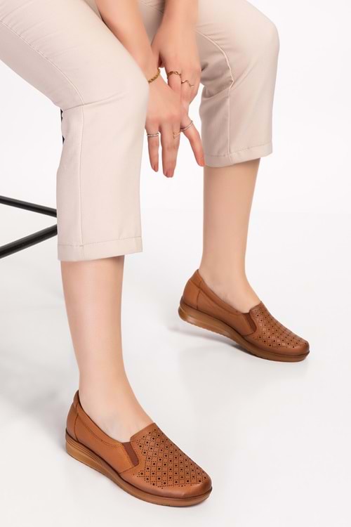 Gondol Kadın Hakiki Deri Anatomik Taban Lazer Delikli Günlük Ayakkabı Pyt.1208 - Taba - 36